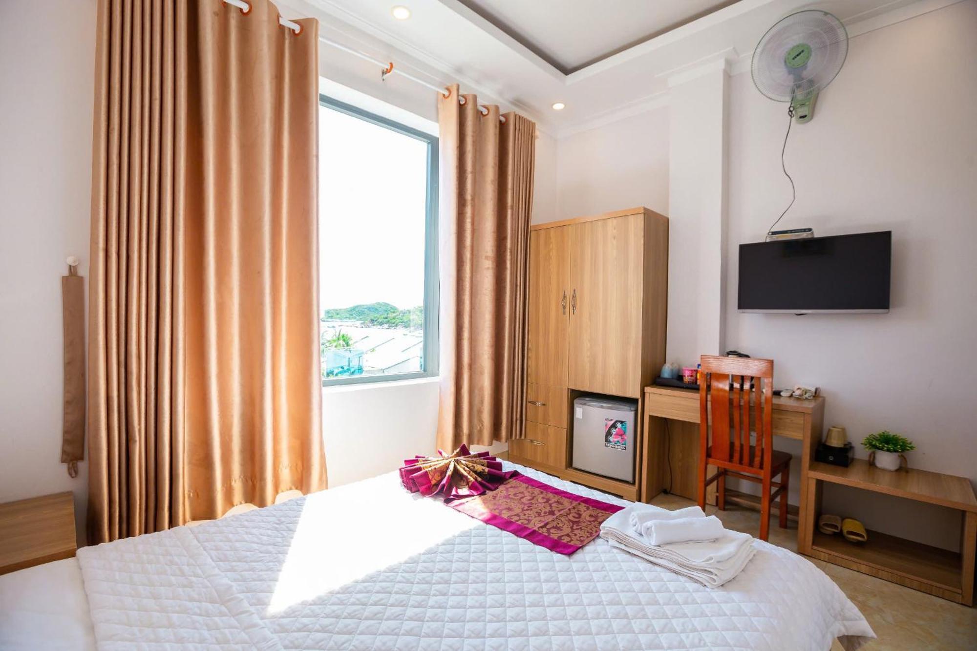 Chau Gia Hotel Vĩnh Hy Buitenkant foto