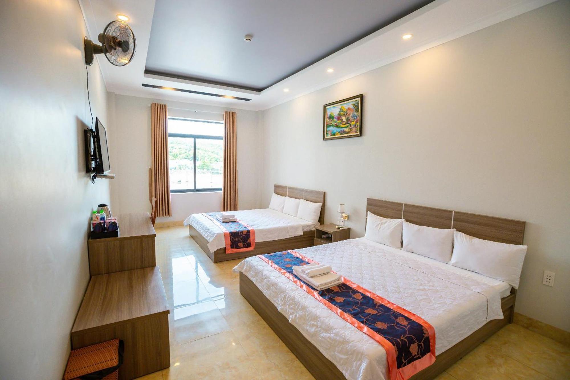 Chau Gia Hotel Vĩnh Hy Buitenkant foto