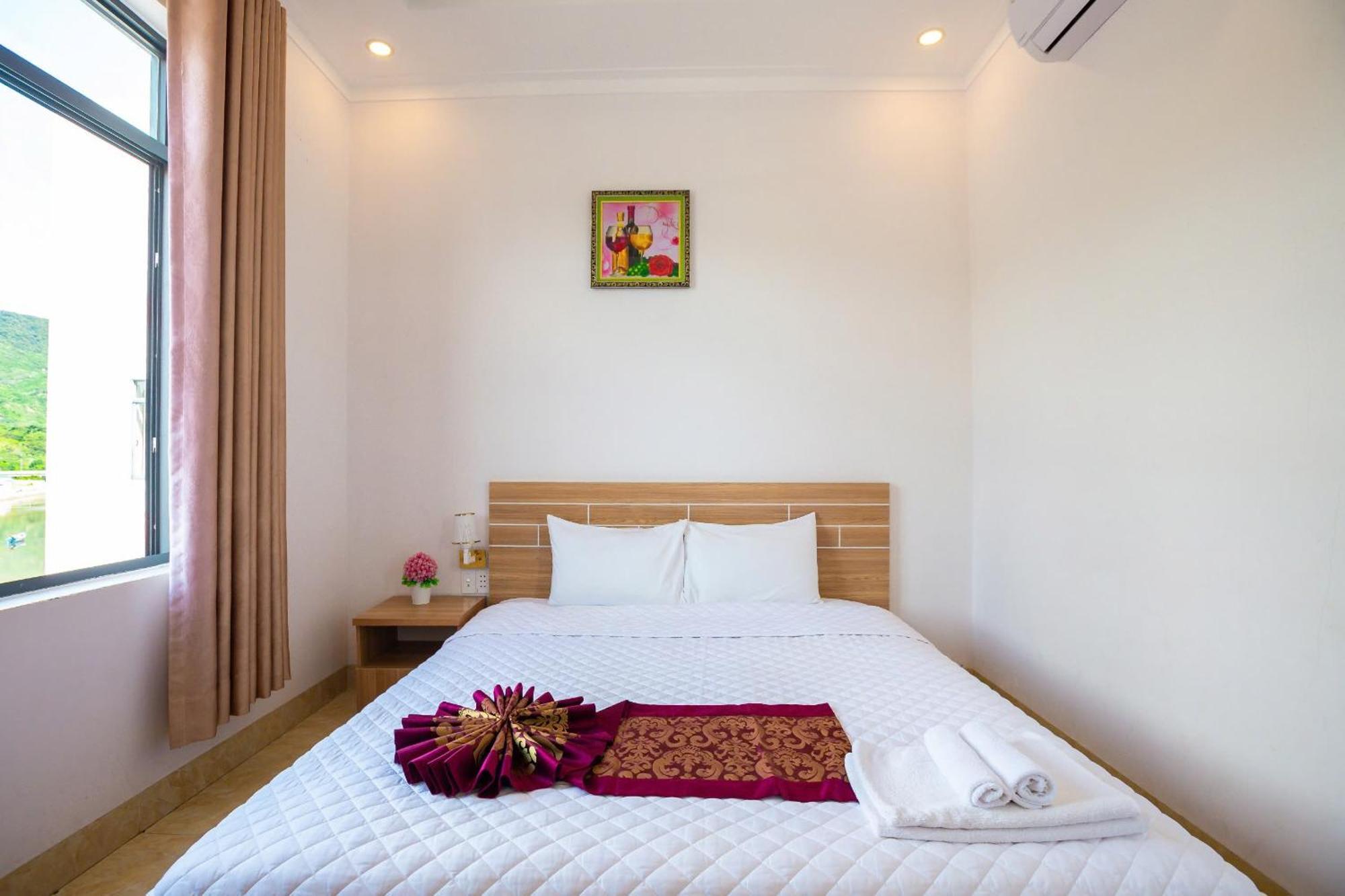 Chau Gia Hotel Vĩnh Hy Buitenkant foto